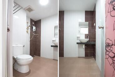 בית מלון כפרי Sg Rengit City Resort 3