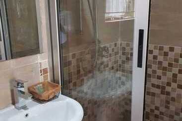 Отель Tiffany S Canyon Lodge