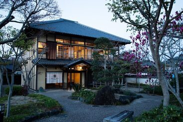 Nipponia Hotel Ozu Castle Town