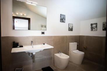 민박 Maison Tuscany Bed&breakfast