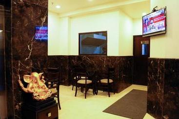 Отель Jullundur 18