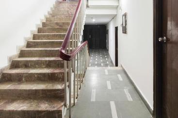 فندق Spot On 66679  Viren Pacific