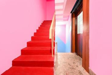 酒店 Spot On 82193 Heaven Stay