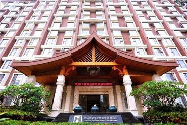 酒店 Laniakea Hot Spring Resort