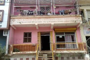 فندق Maheshwari Bhavan By Wb Inn