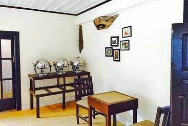 هتل The Jungle Inn Resort & Restaurant