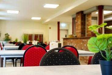 Und Hostel Gleisbett