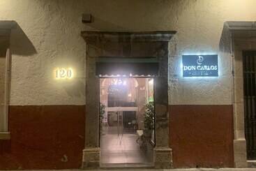 호텔 Don Carlos