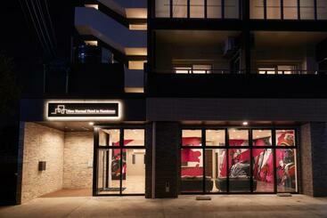 New Normal Hotel In Naminoue ニューノーマルホテルイン波の上