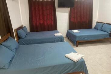 هتل Qatar Hospedaje