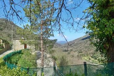 בית מלון כפרי Agriturismo Ponte Due Archi