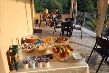 酒店 Ristorante Villa Terry