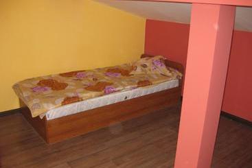 پانسیون Albena Guest House