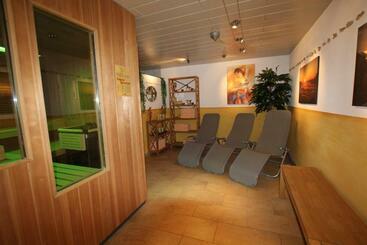 بنسيون Haus Mathies