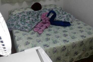 پانسیون Pousada E Hostel Monalisa