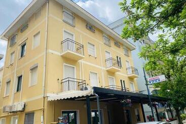 בית מלון כפרי Asso