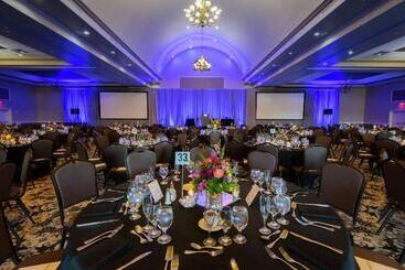 هتل Doubletree By Hilton Phoenix Gilbert