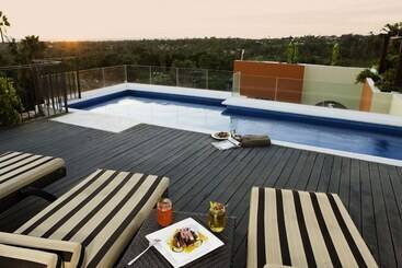 Guaycura Boutique Hotel, Beach Club & Spa