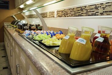 فندق Hilton Garden Inn Atlanta Northpoint