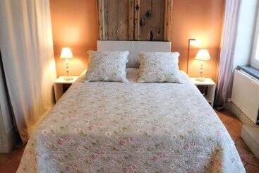 ホテル Prieuré Saint Louis Maison D Hôtes