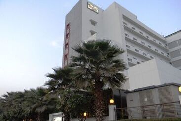 Red Fox By Lemon Tree Hotels, East Delhi