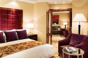 Отель Renaissance Moscow Monarch Centre  By Marriott