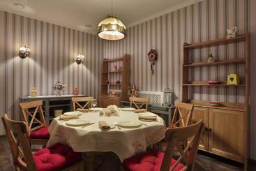 ホテル Sosnovyi Bor