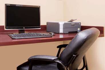 فندق Super 8 By Wyndham Rainsville