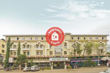 Hotel Suresh Plaza