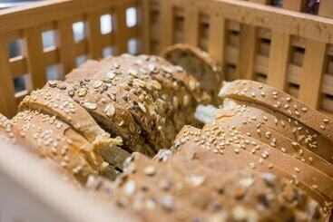 Sea View Hotel & Apartments