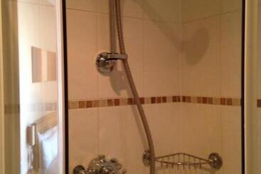 ユースホステル The George At Ashley