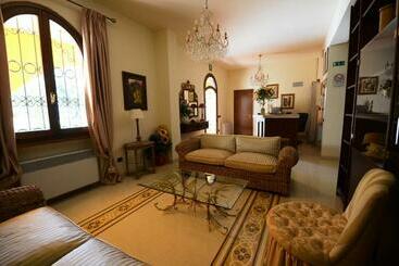 تختخواب و صبحانه Poggio Degli Olivi
