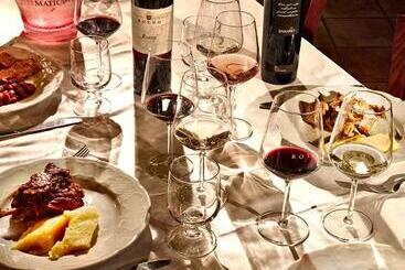 ホテル Agriturismo Roeno