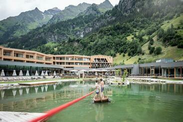 هتل Feuerstein Nature Family Resort