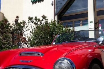 Logis Hotel Restaurant L Orée Des Bois