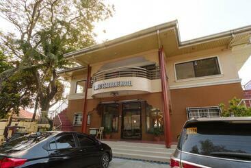 Reddoorz Plus @ Seaborne Hotel Subic Zambales