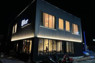 هاستل Hide And Sea At Green Island