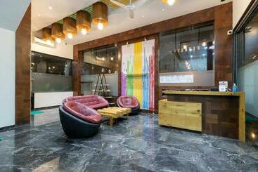 호텔 Capital O 81737 Aquatic Pools And Resort