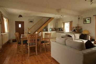 호텔 Jurassic Loft Apartment