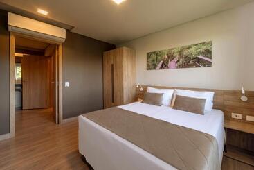 Отель Laghetto Resort Golden Oficial