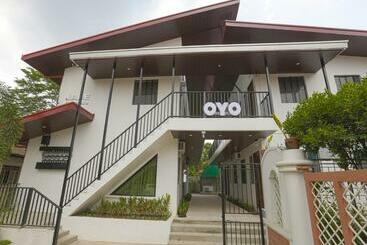فندق Oyo 736 Jade Apartelle