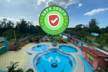 هتل Reddoorz Plus @ Lhexlyn Resort San Narciso