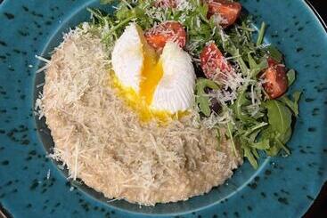 Rudison Hotel & Restaurant