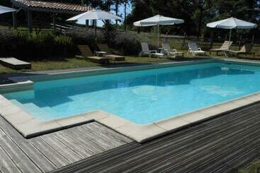 住宿加早餐  Maison D'hôtes Le Hour