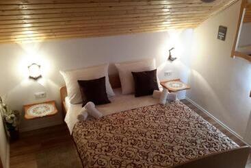 ベッドアンドブレックファースト Green Lakes House