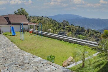 هتل Chails Hamlet