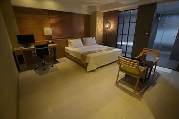 בית מלון כפרי Suwon Yeongtong Bali