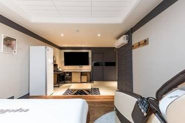 Motel Daejeon Jungri Capella