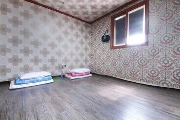 Motel Gumi Bonggokdong King