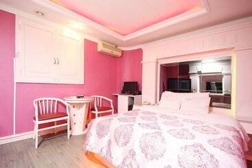 Motel Iksan N Parktel